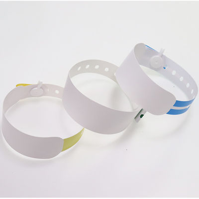 Laserdruck Krankenhaus Patienten Armband auf Arm sichere Identifizierung