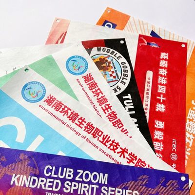 0.5mm Dicke Wettbewerb Identifikationsnummern mit individueller PANTONE Farbe