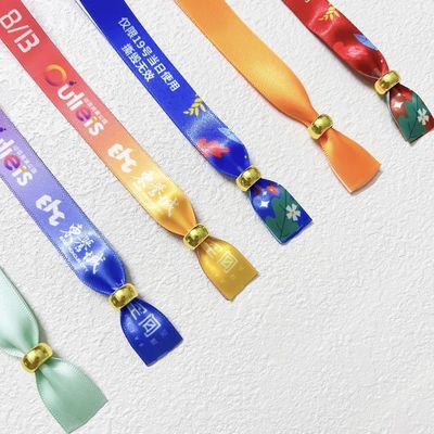 Verstellbare Park-Zulassungs-Armbänder Custom Logo Polyester Gewebe für Konzerte und Werbeaktionen