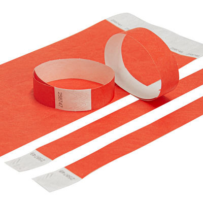 Tyvek Event-Armbänder für individuelle Veranstaltungen Festfarben-Logo gedruckt Wasserdicht für Poolpartys Identifizierung Eintrittspapierbänder