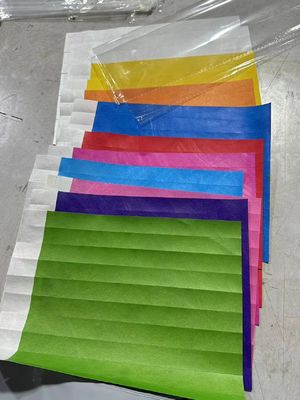 Veranstaltung Tyvek-Armbänder Barcoding Nummern Wasserdicht Pool Party Identifizierung Eintrittszulassung Papier Armbänder