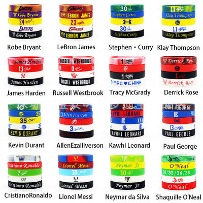 Custom gedruckte Silikon Armbänder Basketball Spiele Star Fußball Promotion Mehrfarbiges Souvenir Silikon Armbänder