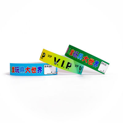 Custom VIP Papier Reihenfolge Nummerierung Armbänder mit wasserdichtem Tyvek Material