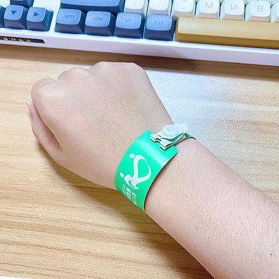 Werbeauftrag Personalisierte beliebte wasserdichte Einweg-Plastik Kinder Armband