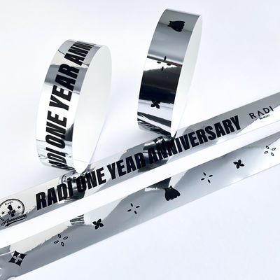 Fügen Sie Logo-Text Holografische Laser-Armbänder im Glitzer-Stil für Erwachsene und Kinder bei Veranstaltungen hinzu