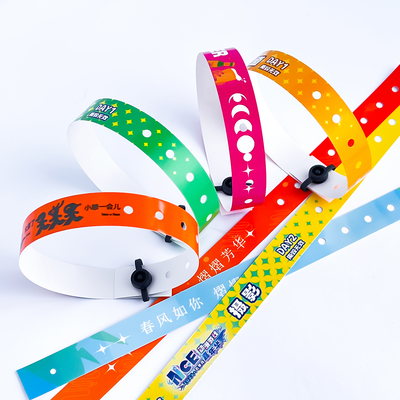 Custom PVC Armbänder für Veranstaltungen Wasserdichtes Personalisiertes Logo